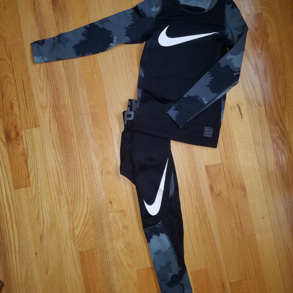 Nike Compression Set